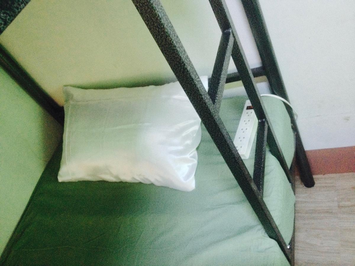 Lux Pillow Hostel Nyaung-U Exteriör bild
