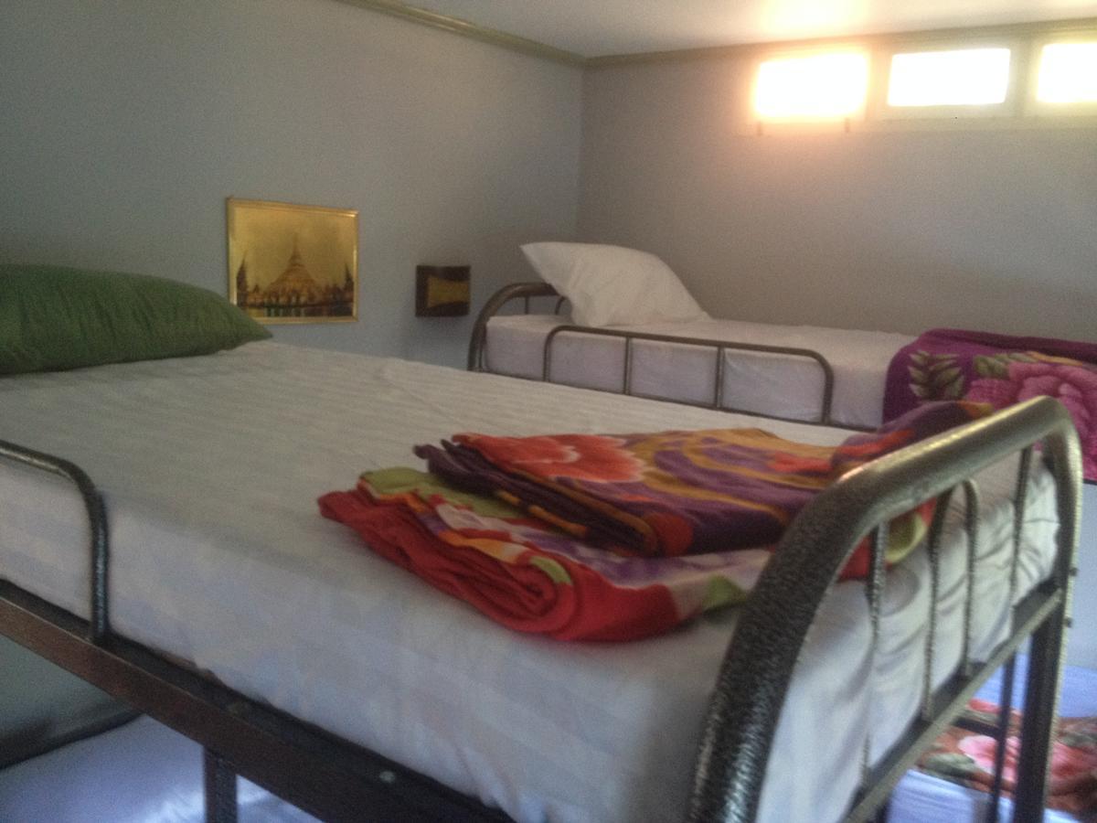Lux Pillow Hostel Nyaung-U Exteriör bild
