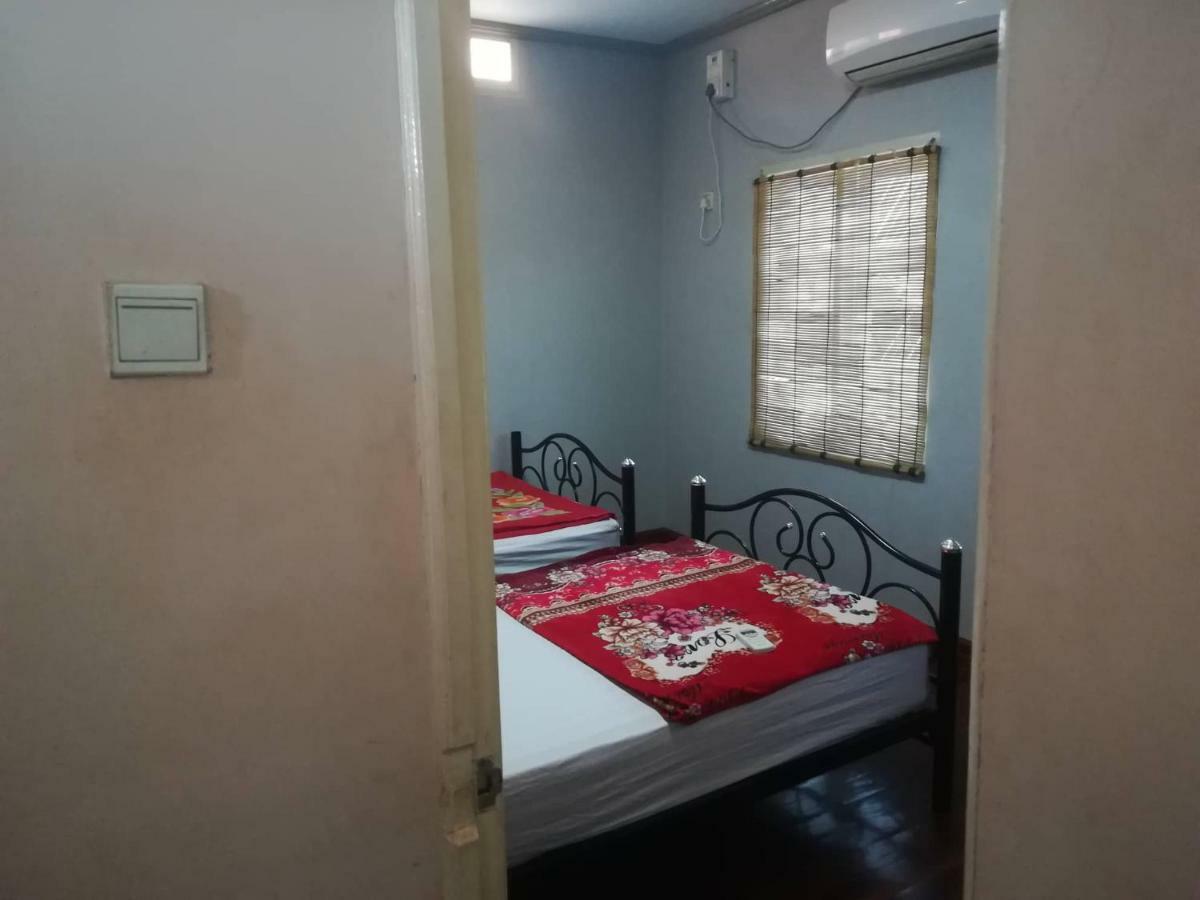 Lux Pillow Hostel Nyaung-U Exteriör bild