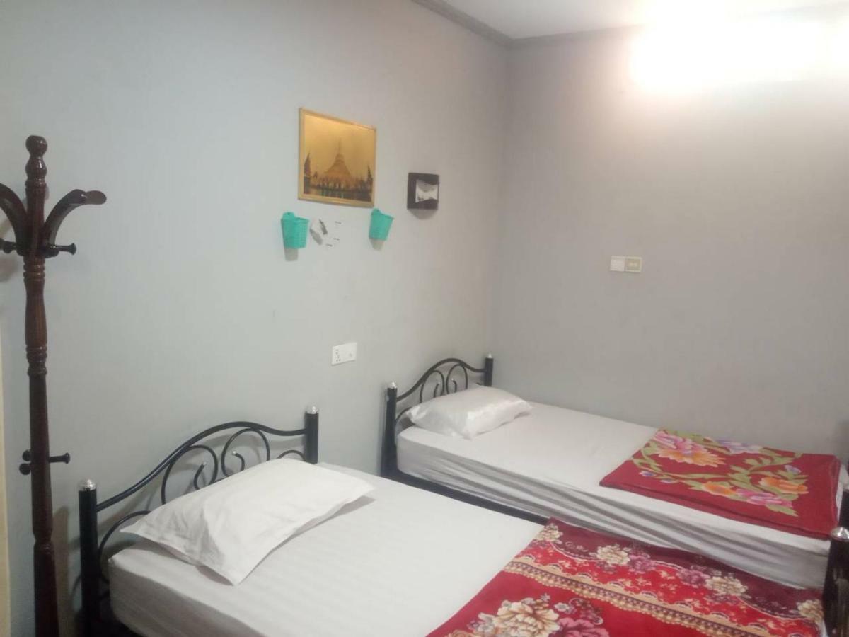 Lux Pillow Hostel Nyaung-U Exteriör bild