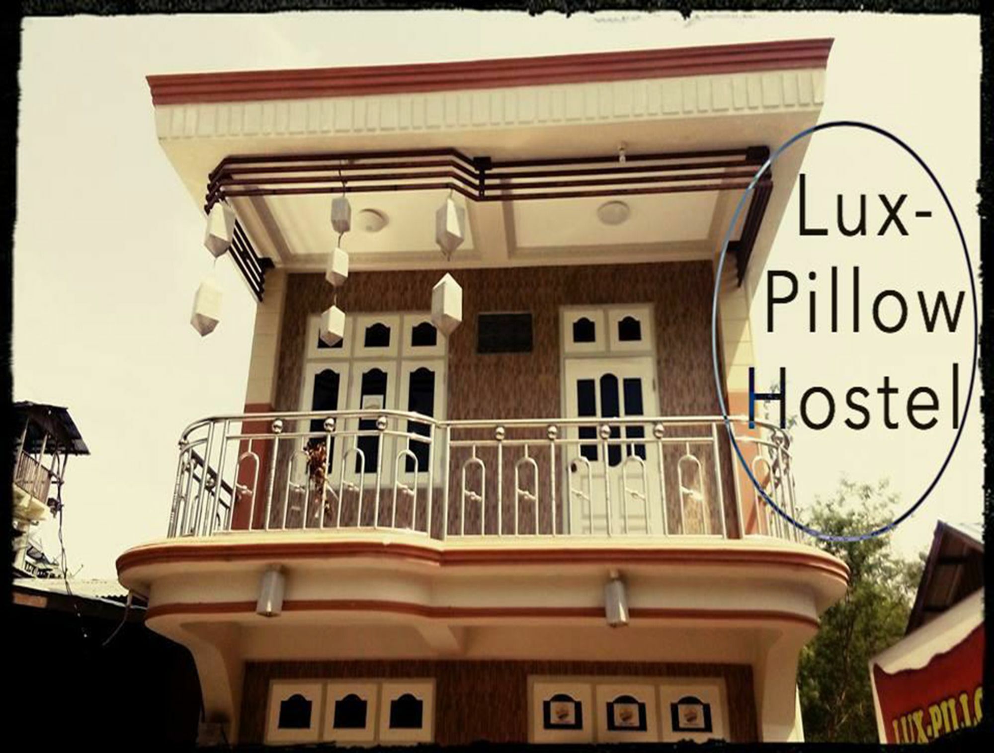 Lux Pillow Hostel Nyaung-U Exteriör bild